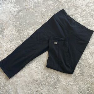 Victoria secret crop leggings